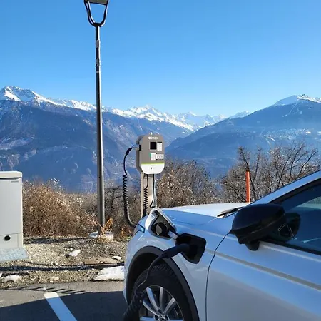 Randogne Avec Grande Terrasse شقة