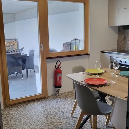 Randogne Avec Grande Terrasse Apartment